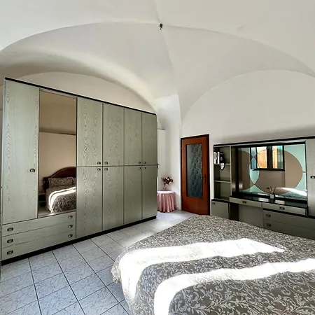 Agata's Vintage Flat Apartment